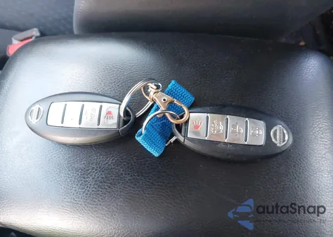 2014 Nissan Sentra Sr z USA, uszkodzony, nr VIN 3N1AB7AP4EL610158